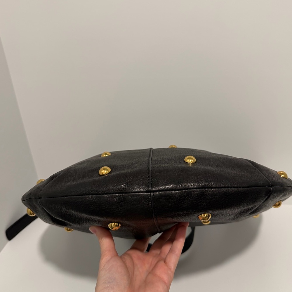 NEW Madewell The Essential Curve Shoulder Bag Black leather gold studs NW351 - Picture 12 of 15